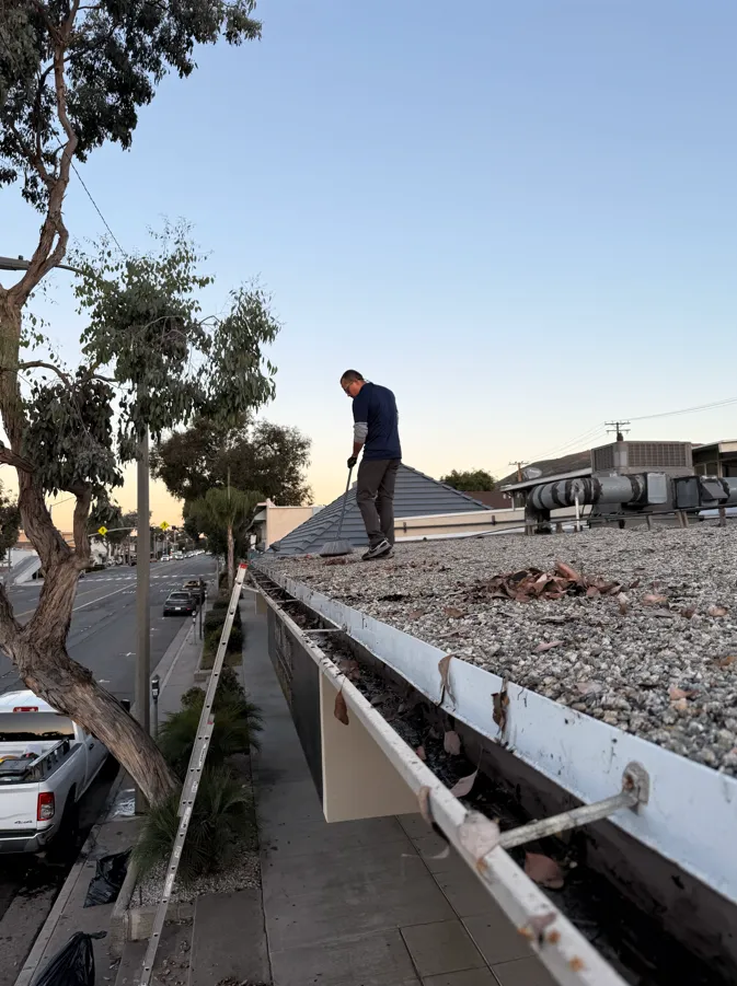 Gutter cleaning services in Orange County